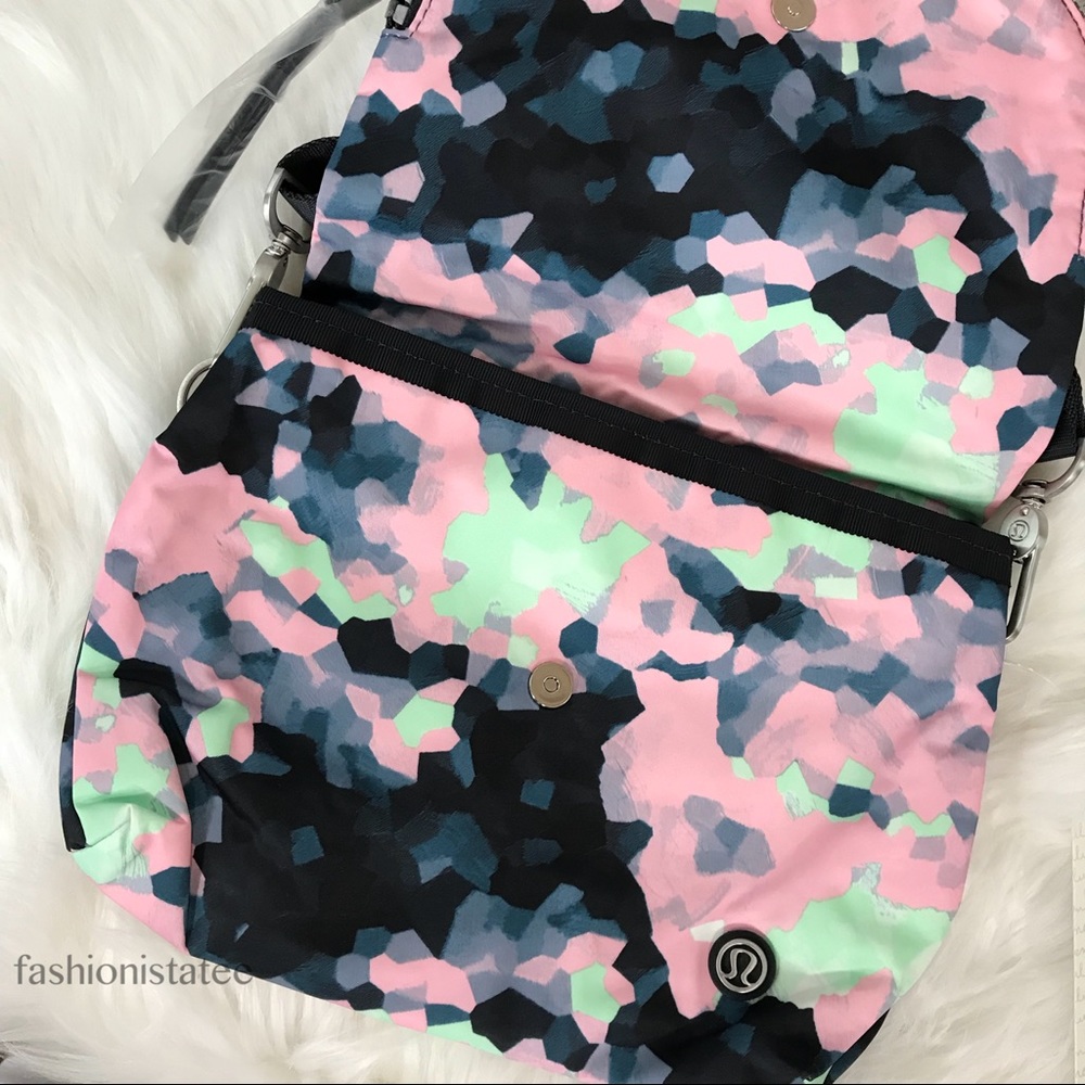 Lululemon rare party Om bag clouded dreams blue - Picture 5 of 8